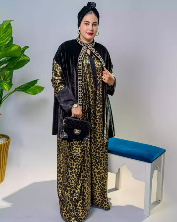 ⁦كاب موبرة بالذهبي فاخر للحضور راقي ولمسة فخمة للمناسبات⁩ - الصورة ⁦7⁩