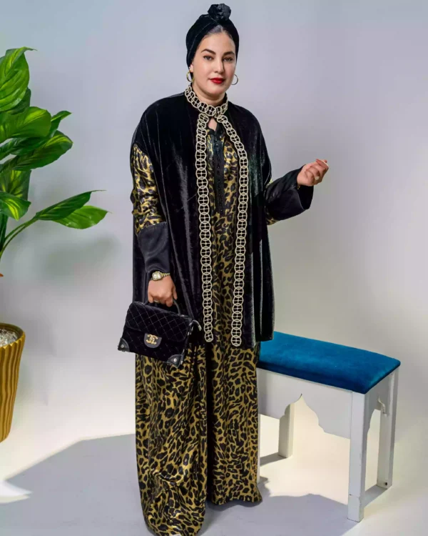 ⁦كاب موبرة بالذهبي فاخر للحضور راقي ولمسة فخمة للمناسبات⁩ - الصورة ⁦9⁩