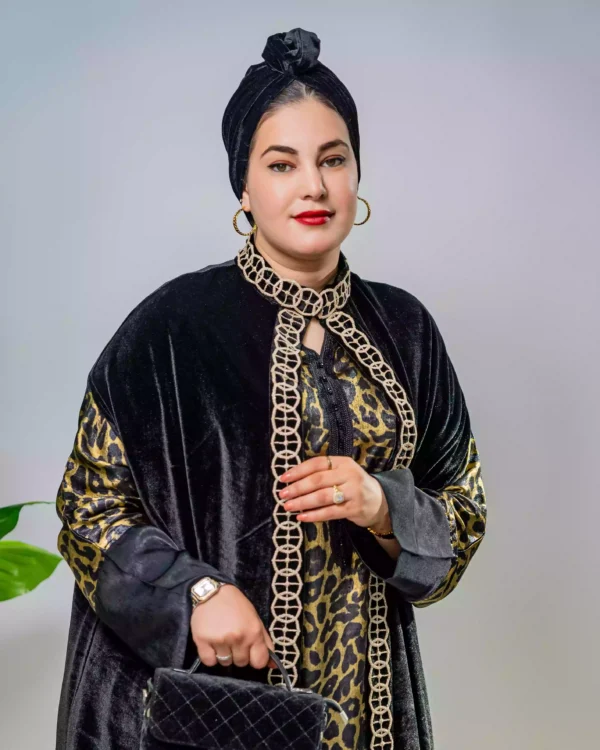 ⁦كاب موبرة بالذهبي فاخر للحضور راقي ولمسة فخمة للمناسبات⁩ - الصورة ⁦12⁩