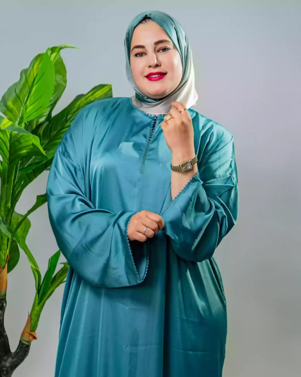 ⁦"جلابة قطعتين بخدمة الراندة أصالة مغربية بحضور عصري"⁩ - الصورة ⁦11⁩