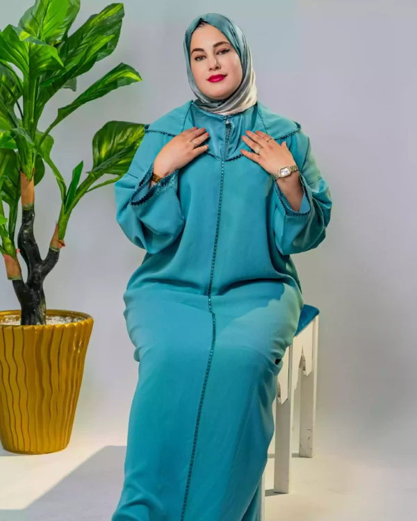 ⁦"جلابة قطعتين بخدمة الراندة أصالة مغربية بحضور عصري"⁩ - الصورة ⁦5⁩