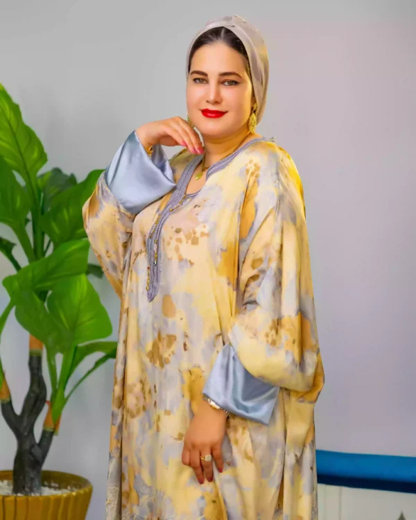قندورة أوفرسايز بتوب ساتان HOYAM